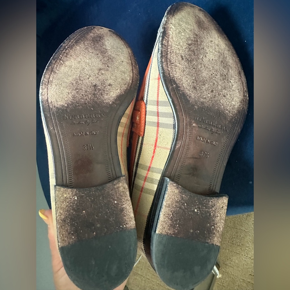 Burberry Women’s Loafers - Picture 4 of 5
